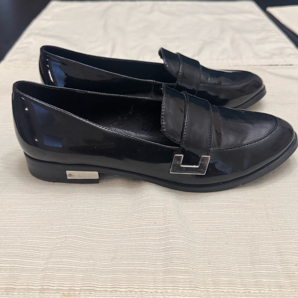 Marc Fisher Black Leather Loafers with Cushioned Sole & Silver Accents 5 1/2 - Picture 5 of 11
